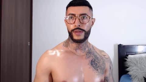 Independent Model online show from 17, 2, 2025