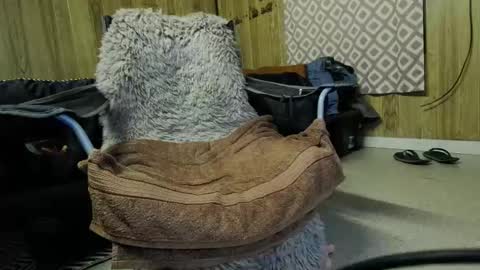 Max online show from 4, 2, 2025