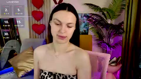 MaxinCarroll online show from 16, 6, 2026