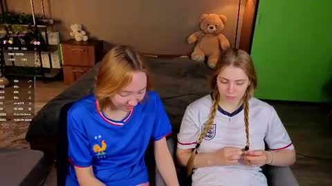 Snapshot of maxineheart chatting on 3, 7, 2026 Monica - Next stream 270525 0300 GMT2 online show from 3, 7, 2026