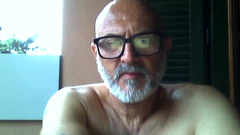 maxinn1967 online show from 3, 8, 2026