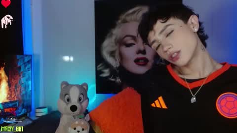 Snapshot of maxiy_001 chatting on 12, 1, 2025 Max online show from 12, 1, 2025