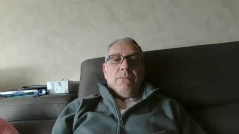 maxou569 online show from 7, 3, 2025