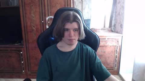 Max online show from 17, 2, 2026