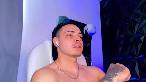 MAX online show from 13, 12, 2025