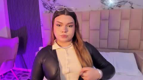 Maxine Minx online show from 2, 3, 2026