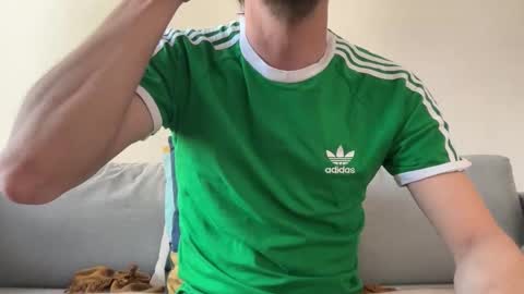 MaxXxurbate online show from 21, 4, 2026