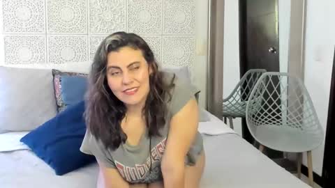 Snapshot of maxzy_star chatting on 21, 2, 2025 Victoria online show from 21, 2, 2025