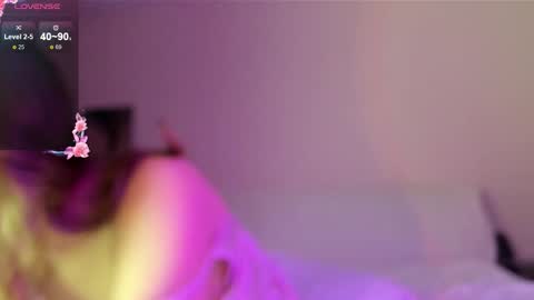 Snapshot of may_fl0wer chatting on 21, 11, 2025 May Flower online show from 21, 11, 2025