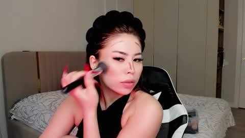 Mia online show from 12, 2, 2026