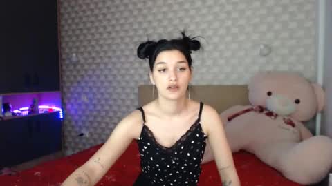 Snapshot of maya_and_guests chatting on 14, 1, 2025 Maya online show from 14, 1, 2025