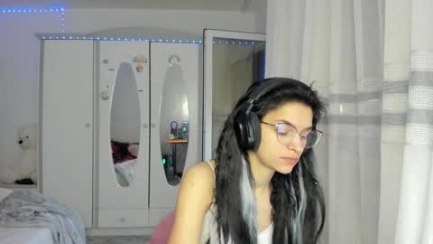 Snapshot of maya_and_guests chatting on 19, 2, 2026 Maya online show from 19, 2, 2026