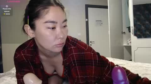 maya_kumashiro online show from 23, 12, 2025