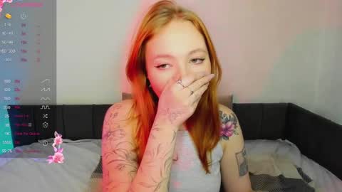 Snapshot of maya_light chatting on 7, 2, 2025 Maya online show from 7, 2, 2025