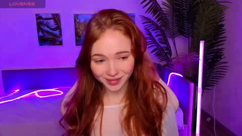 Snapshot of maya_light chatting on 19, 10, 2025 Maya online show from 19, 10, 2025