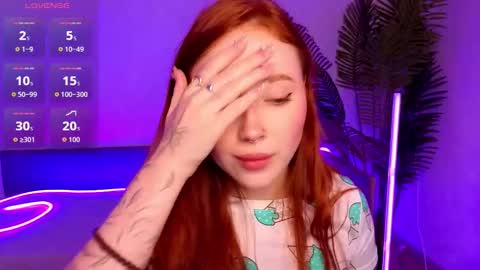 Snapshot of maya_light chatting on 23, 11, 2025 Maya online show from 23, 11, 2025