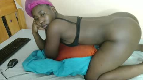 Snapshot of maya_nyla chatting on 15, 4, 2026 Faith online show from 15, 4, 2026