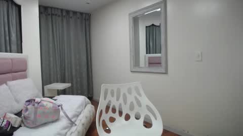 Snapshot of mayaa_ross chatting on 4, 2, 2025 Maya online show from 4, 2, 2025