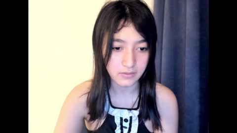 Snapshot of mayachka10 chatting on 10, 9, 2025 mayachka10 online show from 10, 9, 2025