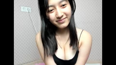 Snapshot of mayachka10 chatting on 4, 10, 2025 mayachka10 online show from 4, 10, 2025