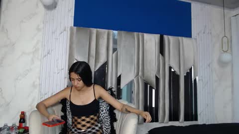 Maya Monroe online show from 28, 9, 2025