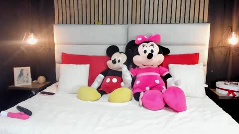 Snapshot of mayarusell01 chatting on 11, 3, 2025 Nicolle Ruselle Hello my lovely schedule for great fun from 630 am and end 800 pm Colombian time I wait for you online show from 11, 3, 2025