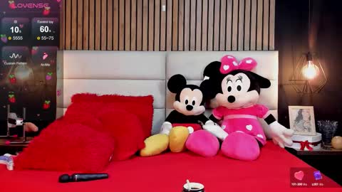 Snapshot of mayarusell01 chatting on 27, 9, 2025 Nicolle Ruselle Hello my lovely schedule for great fun from 630 am and end 800 pm Colombian time I wait for you online show from 27, 9, 2025