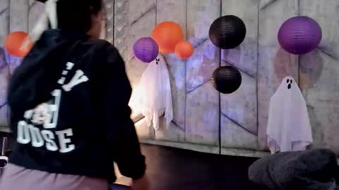 Snapshot of mayarusell01 chatting on 30, 10, 2025 Nicolle Ruselle Hello my lovely schedule for great fun from 630 am and end 800 pm Colombian time I wait for you online show from 30, 10, 2025