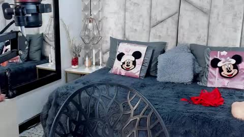 Snapshot of mayarusell01 chatting on 17, 11, 2025 Nicolle Ruselle Hello my lovely schedule for great fun from 630 am and end 800 pm Colombian time I wait for you online show from 17, 11, 2025