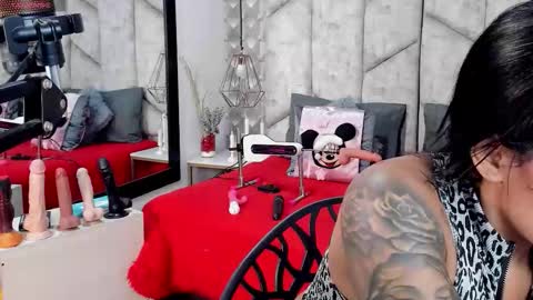 Snapshot of mayarusell01 chatting on 24, 11, 2025 Nicolle Ruselle Hello my lovely schedule for great fun from 630 am and end 800 pm Colombian time I wait for you online show from 24, 11, 2025