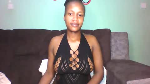 Snapshot of mayasmiley_ chatting on 6, 2, 2026 prettydoll online show from 6, 2, 2026