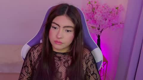 Maya Vexx online show from 4, 6, 2026