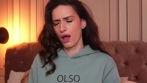 Snapshot of mayavixxen chatting on 2, 3, 2025 MayaVixxen online show from 2, 3, 2025