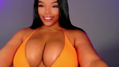 MayBabi online show from 10, 9, 2025