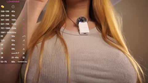 Snapshot of maybellebyone chatting on 28, 3, 2026 Milina online show from 28, 3, 2026