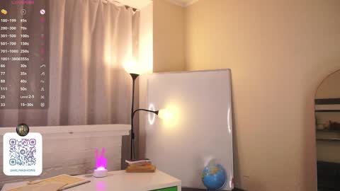 Snapshot of maybellebyone chatting on 4, 5, 2026 Milina online show from 4, 5, 2026