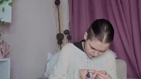 Snapshot of maybellspitz chatting on 6, 1, 2026 Lalli online show from 6, 1, 2026