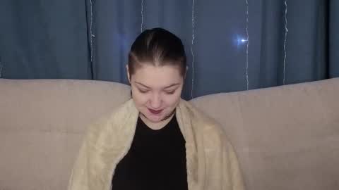 Snapshot of maybellspitz chatting on 12, 1, 2026 Lalli online show from 12, 1, 2026