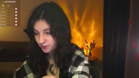 Snapshot of maymary_ chatting on 1, 12, 2025 Mary . online show from 1, 12, 2025