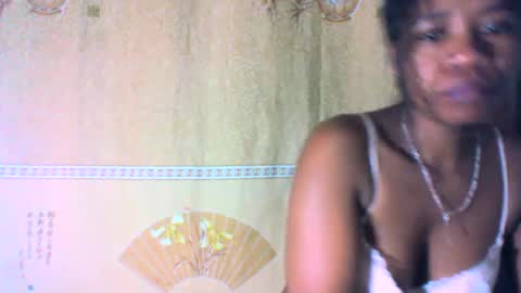 Snapshot of mayrah5 chatting on 11, 2, 2025 mayrah online show from 11, 2, 2025