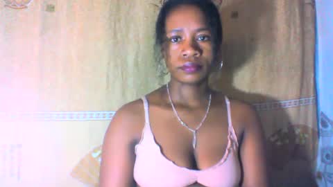 Snapshot of mayrah5 chatting on 15, 2, 2025 mayrah online show from 15, 2, 2025