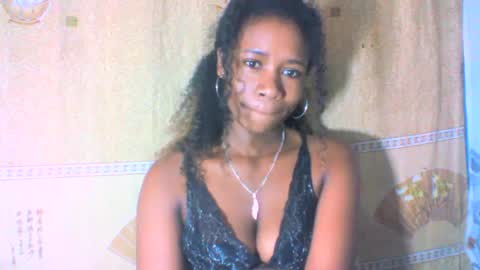 Snapshot of mayrah5 chatting on 20, 2, 2025 mayrah online show from 20, 2, 2025