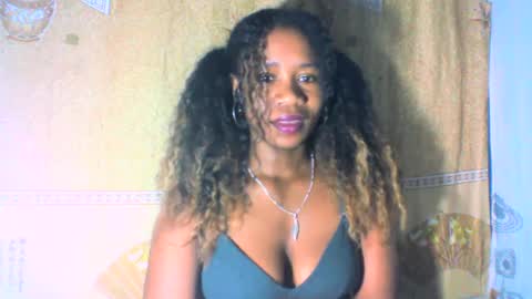 Snapshot of mayrah5 chatting on 21, 2, 2025 mayrah online show from 21, 2, 2025