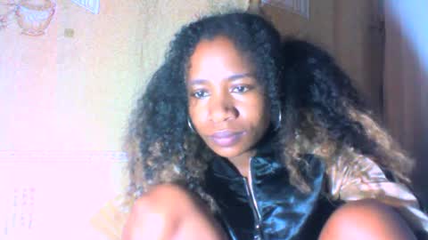 Snapshot of mayrah5 chatting on 21, 2, 2025 mayrah online show from 21, 2, 2025