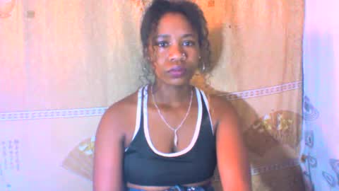 Snapshot of mayrah5 chatting on 2, 3, 2025 mayrah online show from 2, 3, 2025