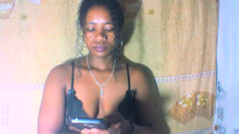 Snapshot of mayrah5 chatting on 11, 3, 2025 mayrah online show from 11, 3, 2025