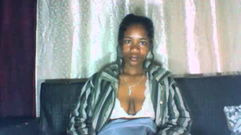 Snapshot of mayrah5 chatting on 29, 9, 2025 mayrah online show from 29, 9, 2025