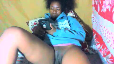 Snapshot of mayrah5 chatting on 15, 11, 2025 mayrah online show from 15, 11, 2025