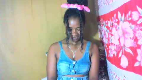 Snapshot of mayrah5 chatting on 2, 12, 2025 mayrah online show from 2, 12, 2025