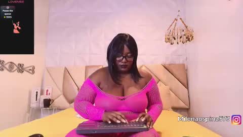 May online show from 14, 11, 2025